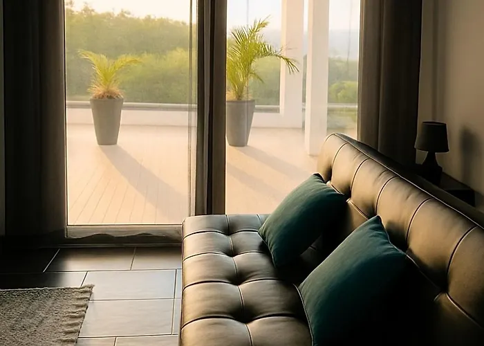 Village View アパート バターリャ